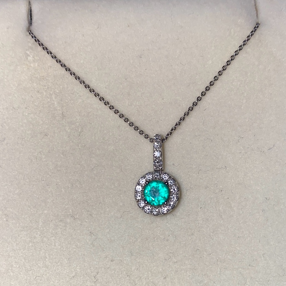 Esley Collection Silver Necklace with Emerald Green Pendant